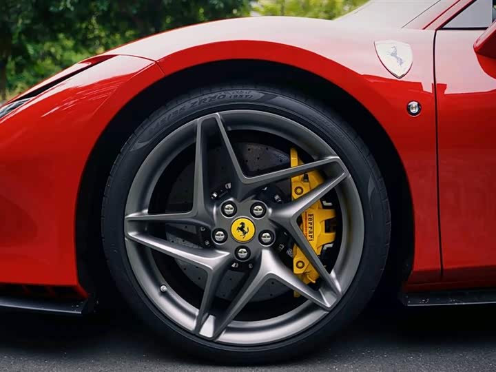 Ferrari F8, 2022 — фото 6 из 9