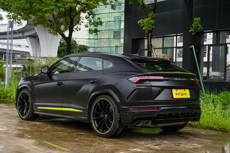 Lamborghini Urus, 2022 — фото 4 из 12