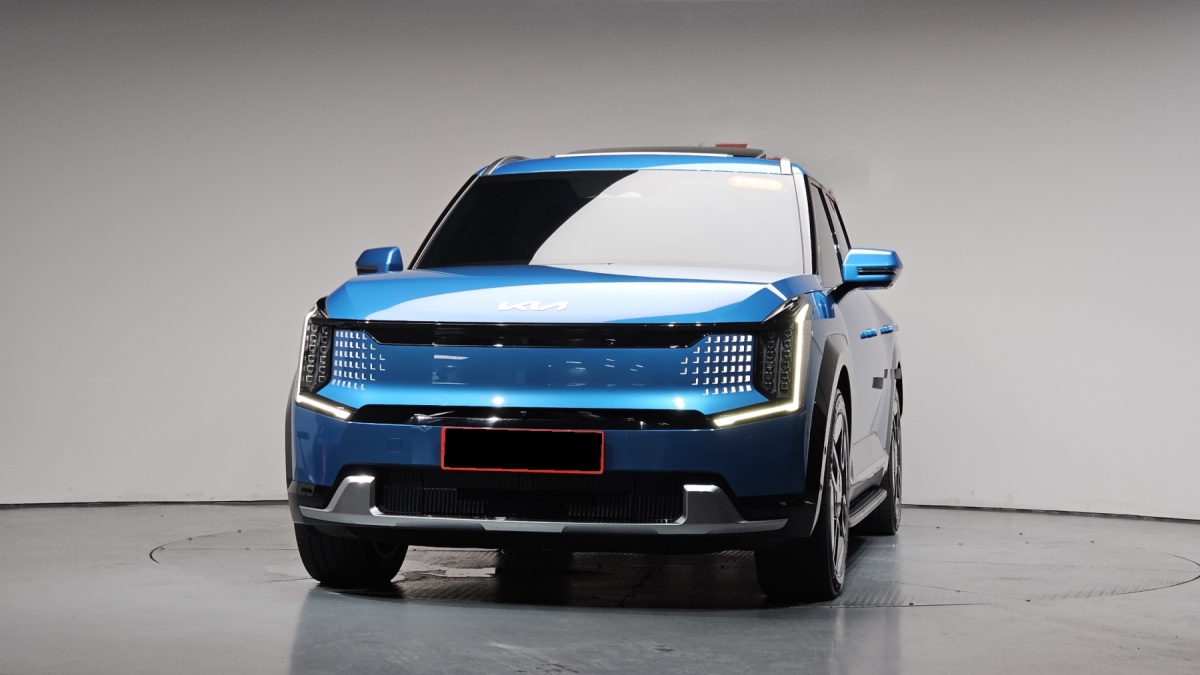 Kia EV9, 2023 — фото 3 из 12