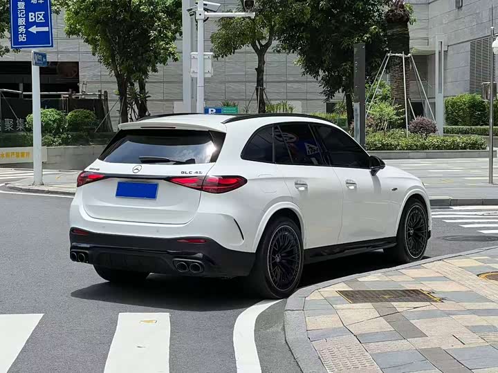 Mercedes-Benz GLC-Class AMG, 2026 — фото 9 из 9