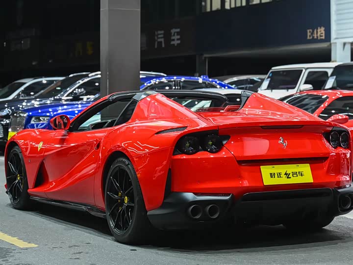 Ferrari 812, 2022 — фото 3 из 9