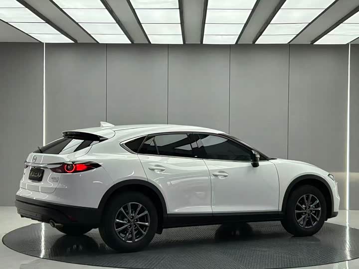 Mazda CX-4, 2023 — фото 5 из 9