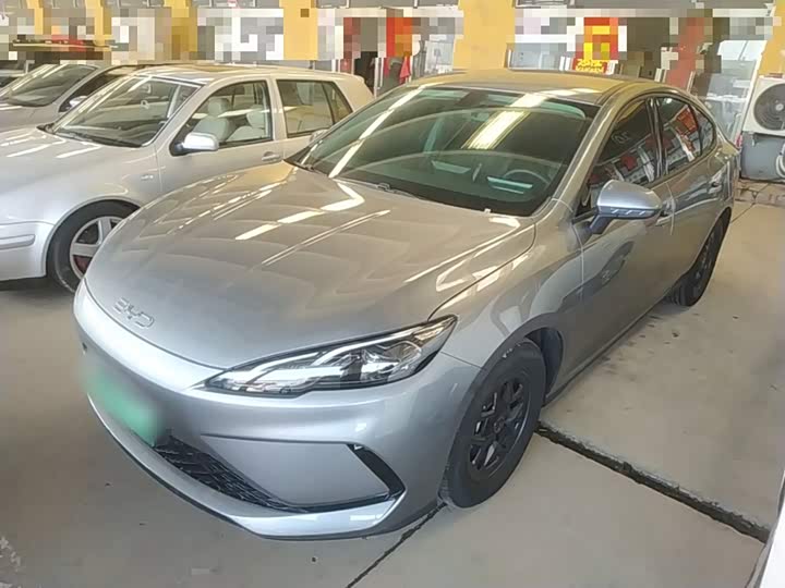 BYD Seal 05 DM-i Hybrid, 2025 — фото 2 из 9
