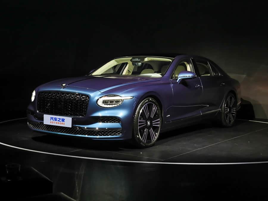 Bentley Flying Spur Hybrid, 2026 — купить в Калуге под ключ