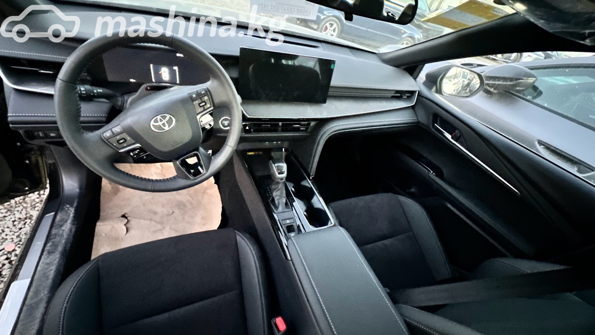 Toyota Camry, 2026 — фото 6 из 7