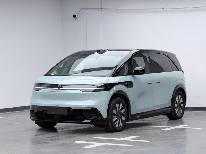 Zeekr Mix, 2025 — купить в Санкт-Петербурге под ключ