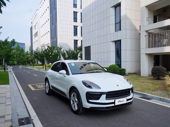 Porsche Macan, 2023 — фото 3 из 9