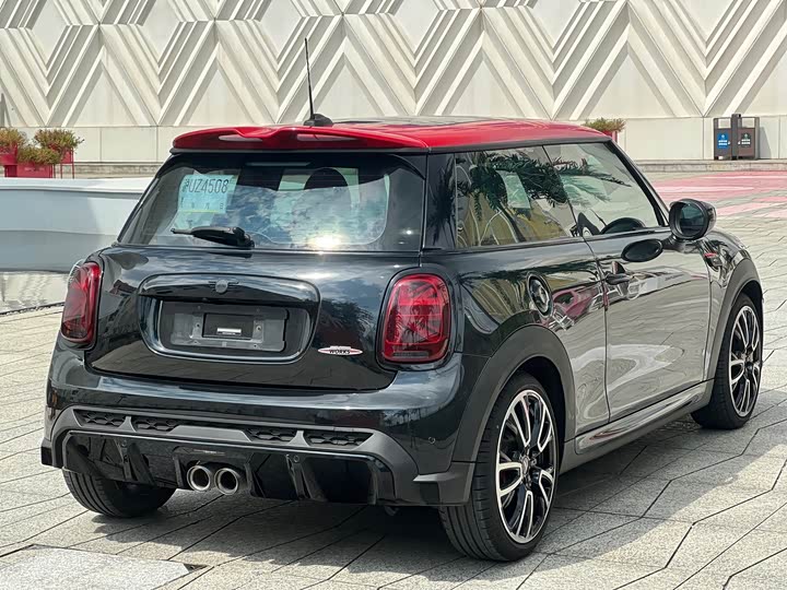 Mini Mini JCW, 2022 — фото 6 из 9