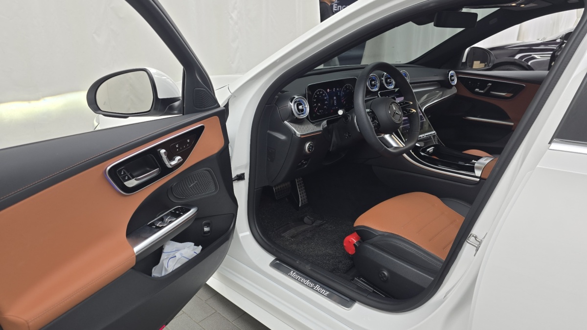 Mercedes-Benz C-Class, 2025 — фото 9 из 12