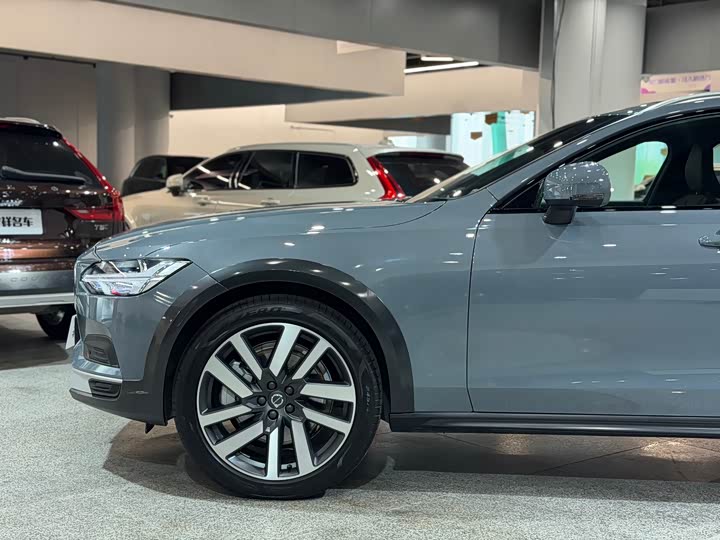 Volvo V90, 2021 — фото 9 из 9