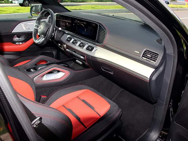 Mercedes-Benz GLE-Class Coupe AMG, 2025 — фото 7 из 9