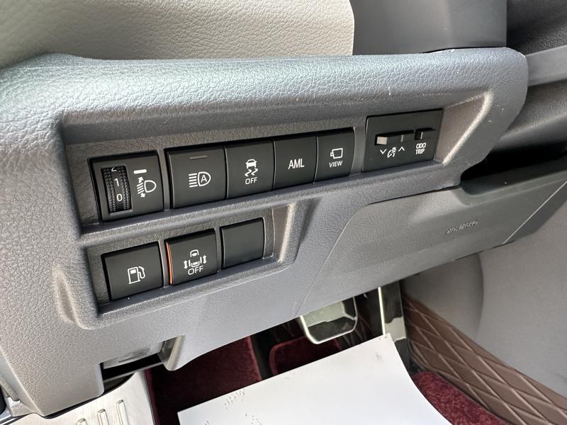 Toyota Granvia, 2023 — фото 11 из 12