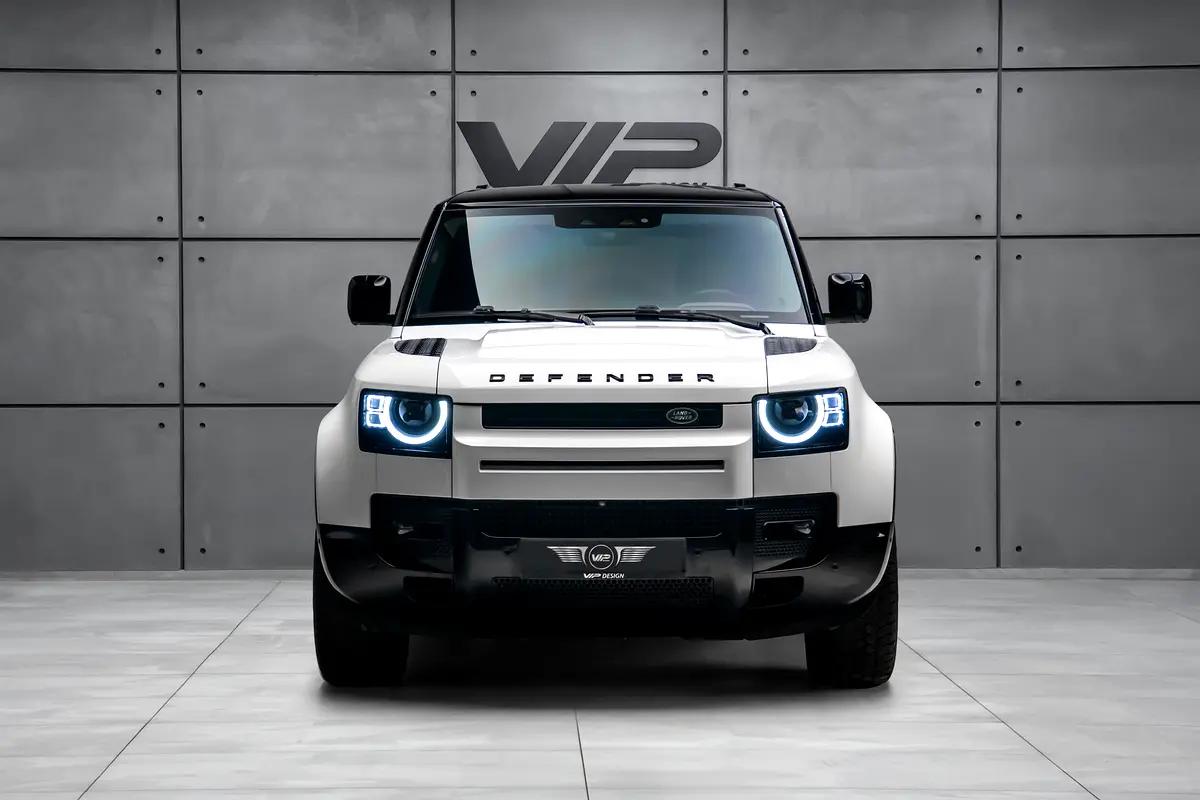 Land Rover Defender, 2024 — фото 3 из 10
