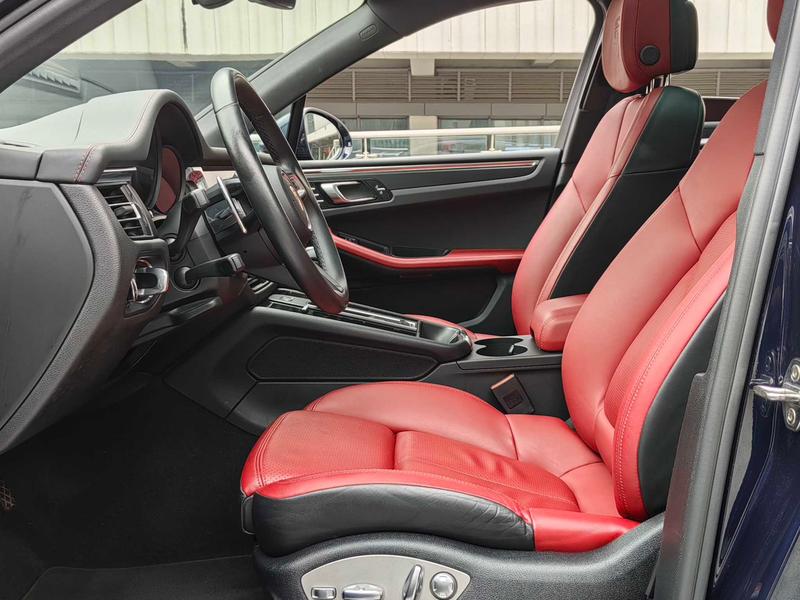 Porsche Macan, 2022 — фото 11 из 12
