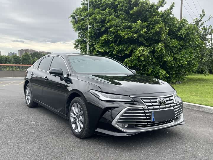 Toyota Avalon, 2024 — фото 2 из 9
