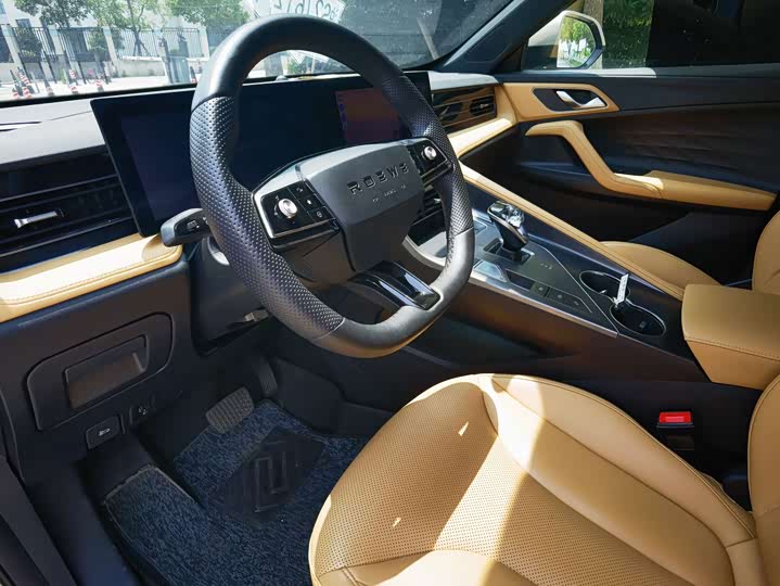 Roewe RX5, 2022 — фото 5 из 9
