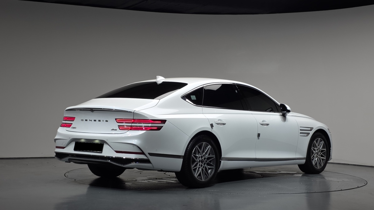 Genesis G80, 2024 — фото 2 из 12