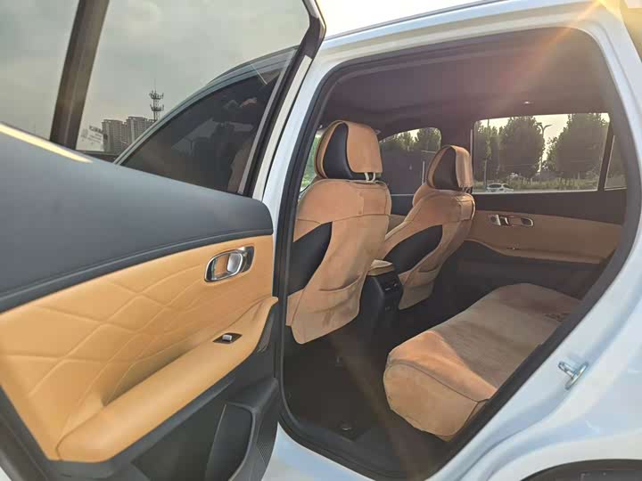 Geely Galaxy Starship 7, 2024 — фото 5 из 9