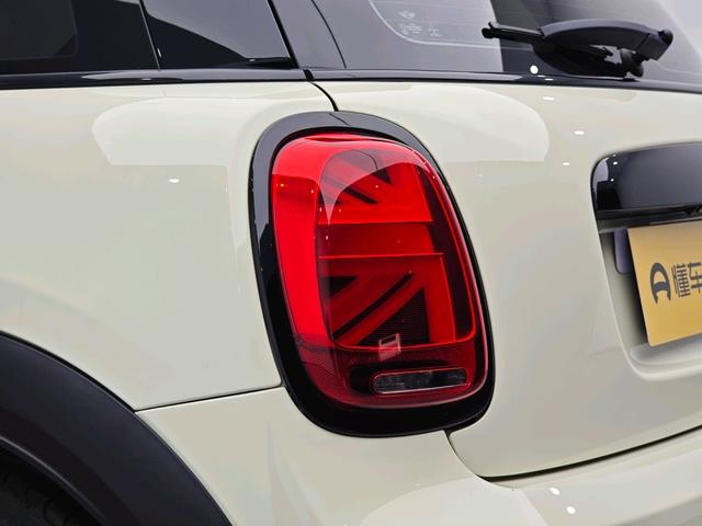 Mini Mini JCW, 2022 — фото 10 из 12