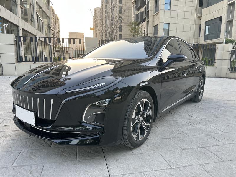 Hongqi E-QM5, 2024 — купить в Кирове под ключ