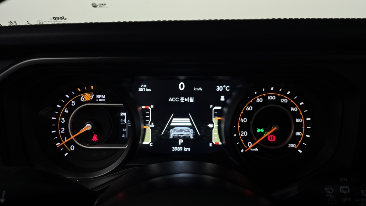 Jeep Wrangler, 2025 — фото 7 из 12