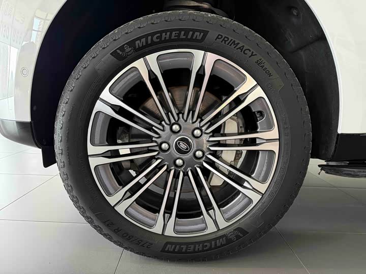 Land Rover Range Rover, 2023 — фото 4 из 9