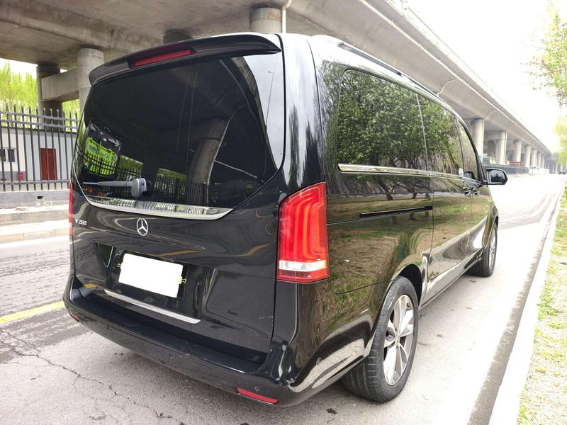 Mercedes-Benz V-Class, 2022 — фото 7 из 12