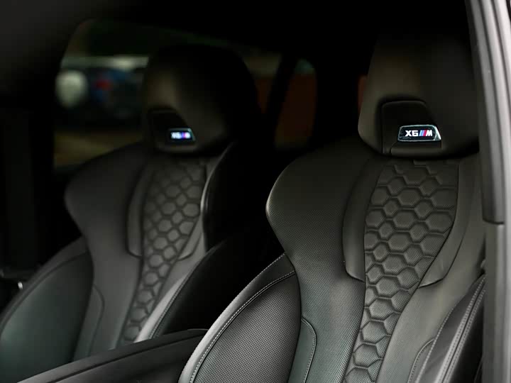 BMW X6 M, 2023 — фото 9 из 9