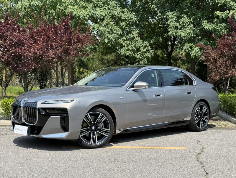 BMW 7 Series, 2025 — купить в Иванове под ключ