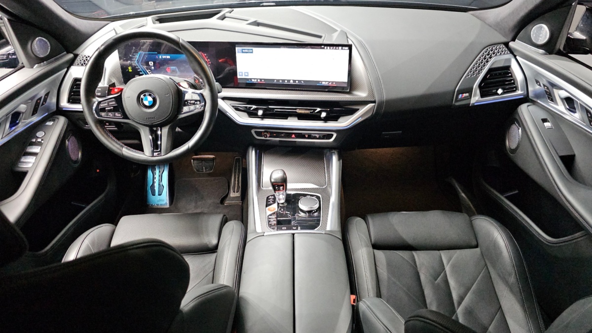 BMW XM, 2024 — фото 6 из 12