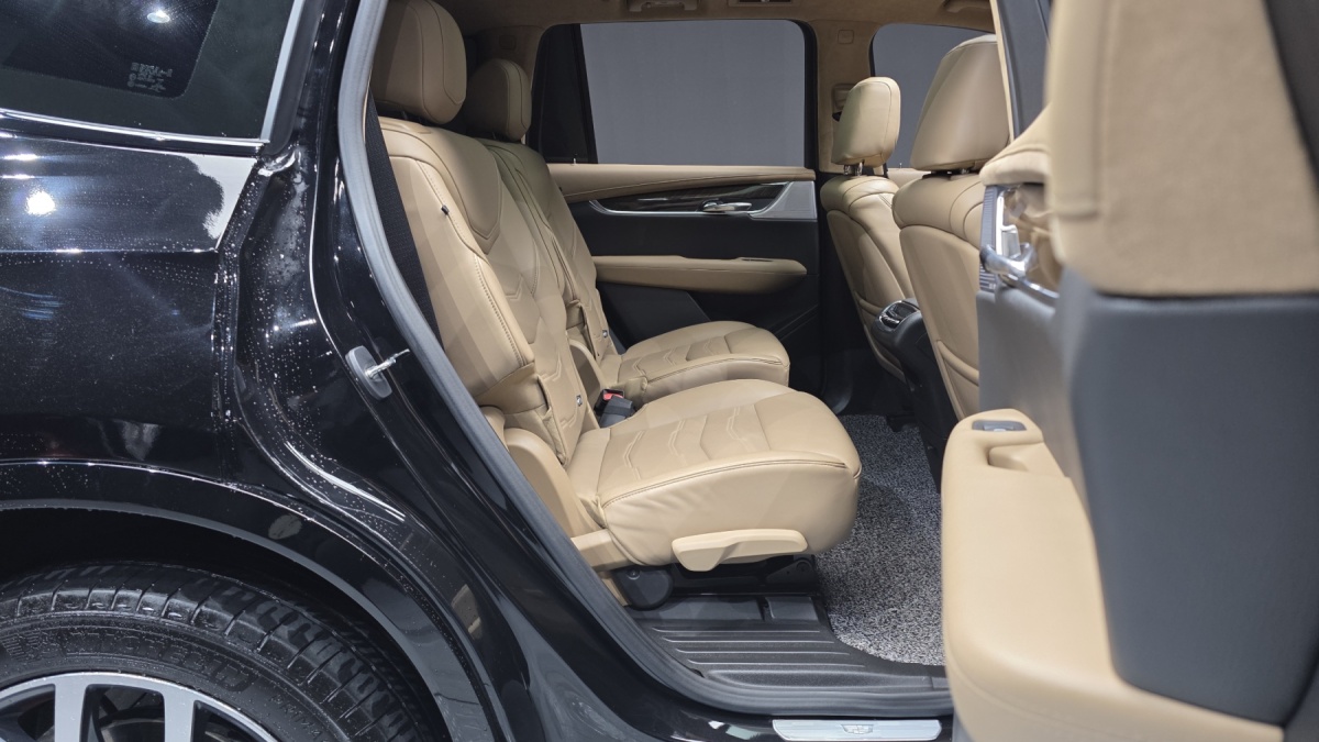 Cadillac XT6, 2023 — фото 11 из 12