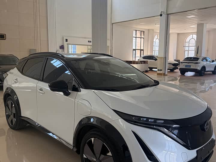 Nissan Ariya EV, 2022 — фото 5 из 9