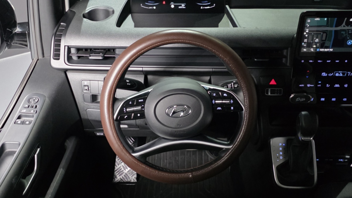 Hyundai Staria, 2023 — фото 12 из 12