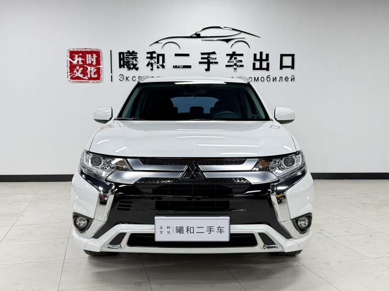 Mitsubishi Outlander, 2021 — фото 2 из 12