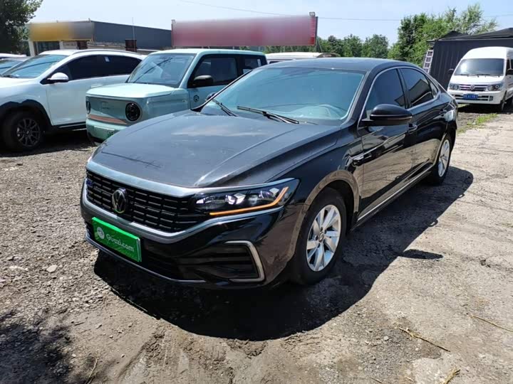 Volkswagen Passat Hybrid, 2023 — купить в Йошкар-Оле под ключ