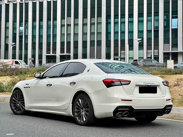 Maserati Ghibli, 2021 — фото 9 из 9