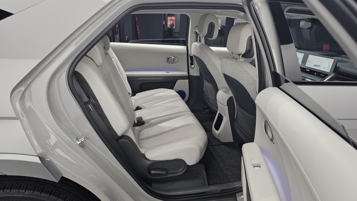 Hyundai Ioniq 5, 2022 — фото 12 из 12