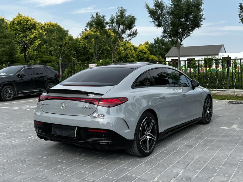 Mercedes-Benz EQE AMG, 2023 — фото 6 из 10
