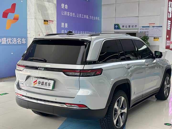 Jeep Grand Cherokee Hybrid, 2025 — фото 8 из 9