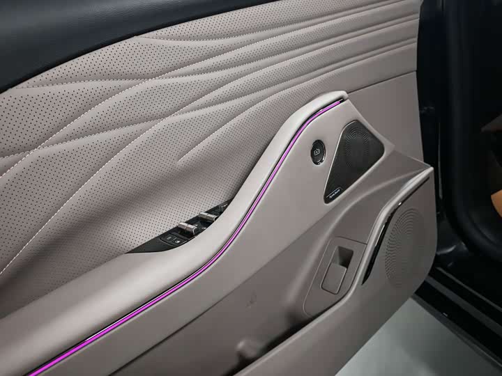 Geely Galaxy Starshine 8 EM-i, 2025 — фото 4 из 9
