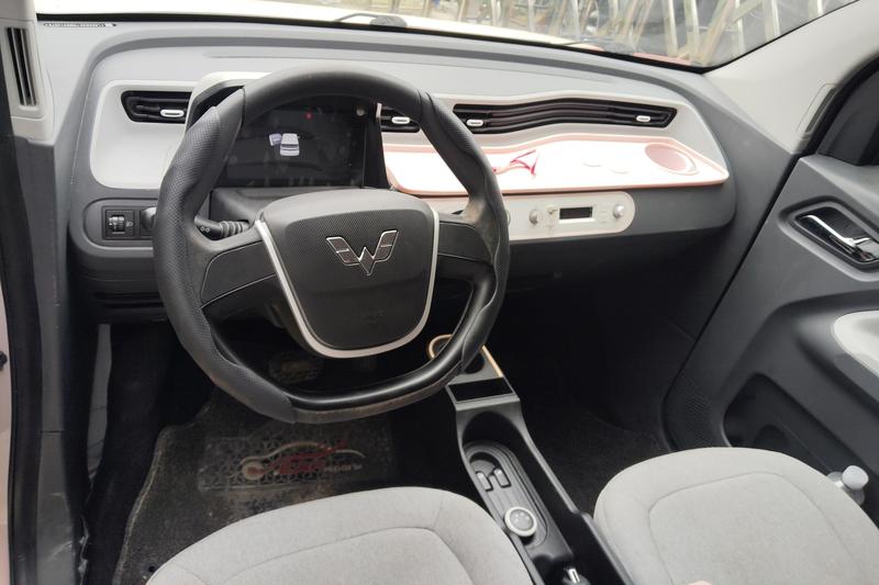 Wuling Mini EV, 2022 — фото 8 из 9