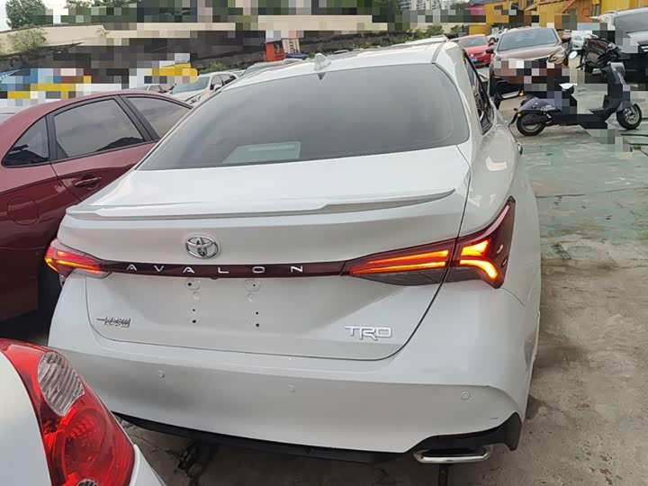 Toyota Avalon, 2022 — фото 6 из 9