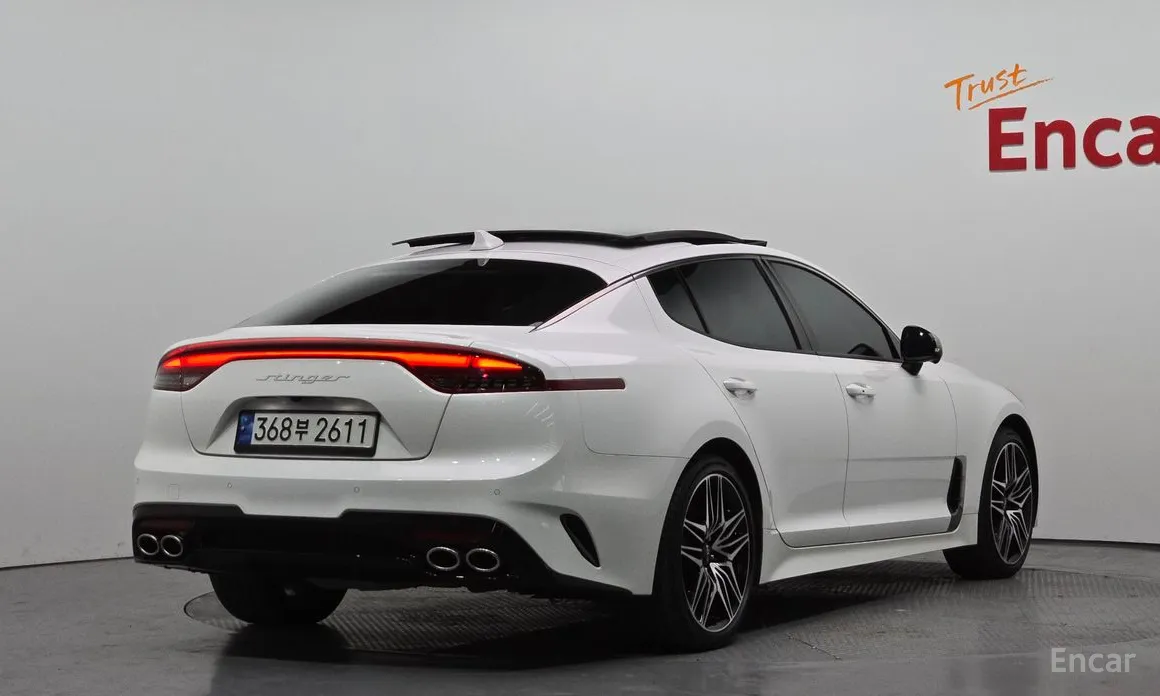 Kia Stinger, 2022 — фото 2 из 12