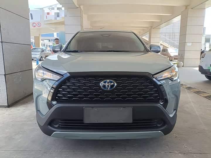 Toyota Corolla Cross, 2023 — фото 3 из 9