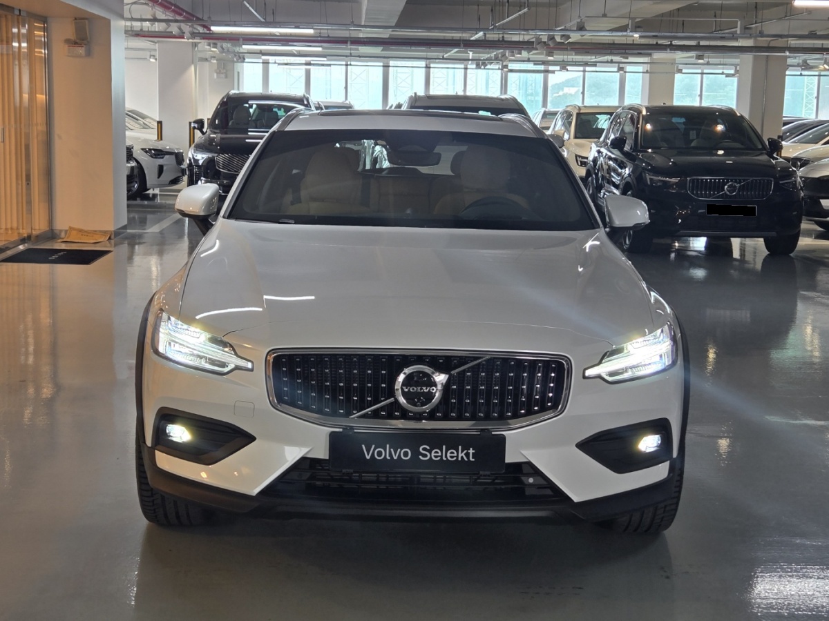 Volvo V60, 2025 — фото 3 из 12