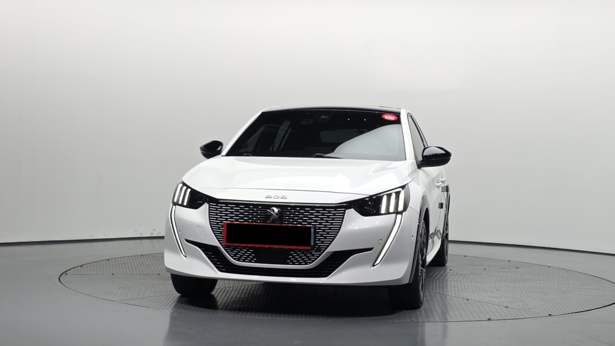 Peugeot 208, 2023 — фото 3 из 12