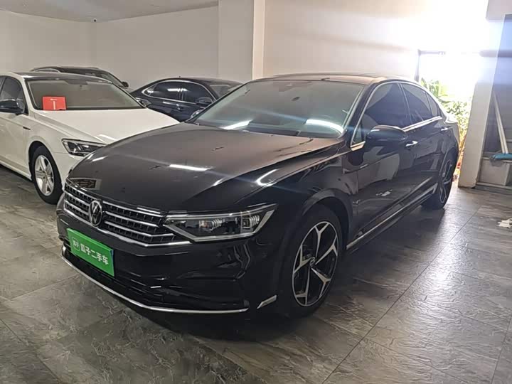 Volkswagen Magotan, 2025 — купить в Орле под ключ