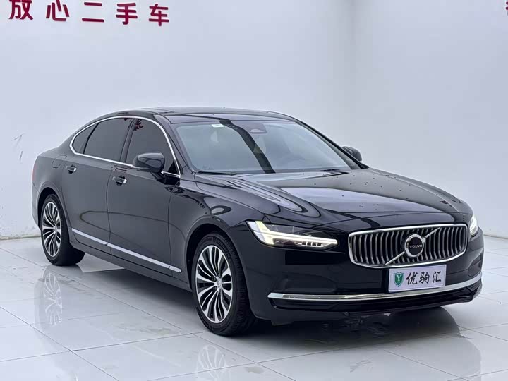 Volvo S90, 2023 — фото 2 из 9