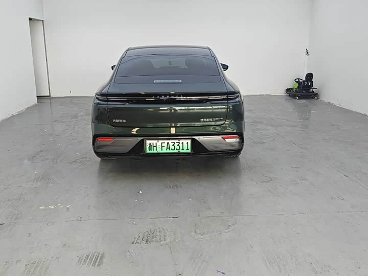 Geely Galaxy Starshine 8 EM-i, 2025 — фото 8 из 9