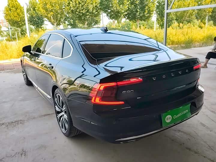 Volvo S90, 2023 — фото 5 из 9
